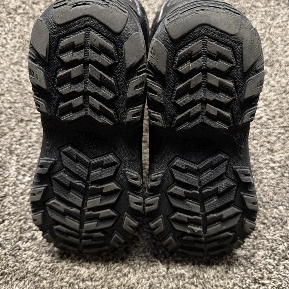 The North Face Boots Mens 7 Alpenglow IV Snow Black Gray Leather Casual NF0A2T5P